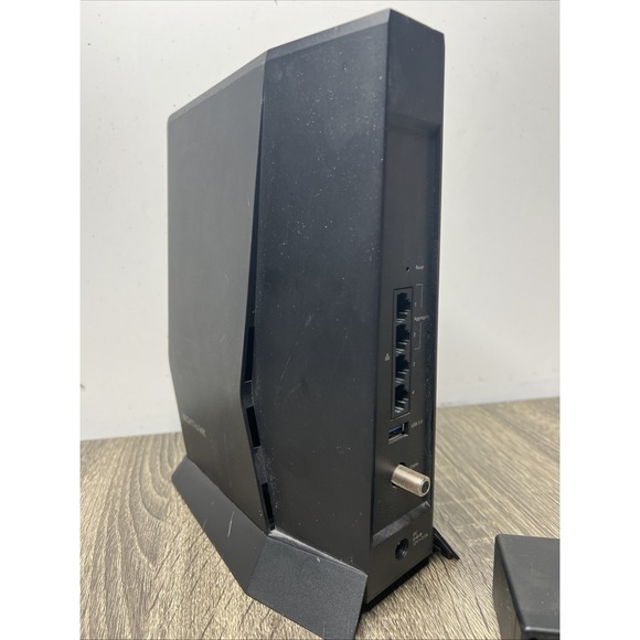 NETGEAR Nighthawk Modem Router Combo (CAX30) DOCSIS 3.1 Modem & WiFi 6 Router - Picture 8 of 11